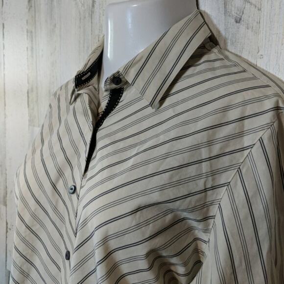 FOXCROFT Cream Pinstripe Button Up Career Top 16 Wrinkle Free - Picture 6 of 9